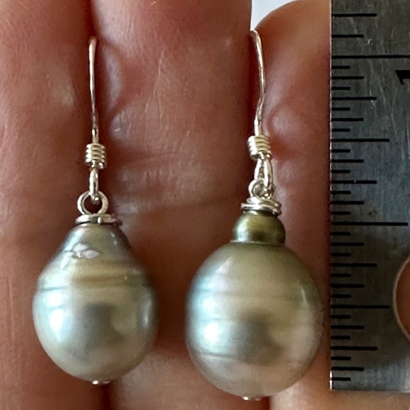 HANDMADE 10mm Wide Baroque REAL Tahitian Pearl Earrings - 925 Sterling Silver - Picture 4 of 5